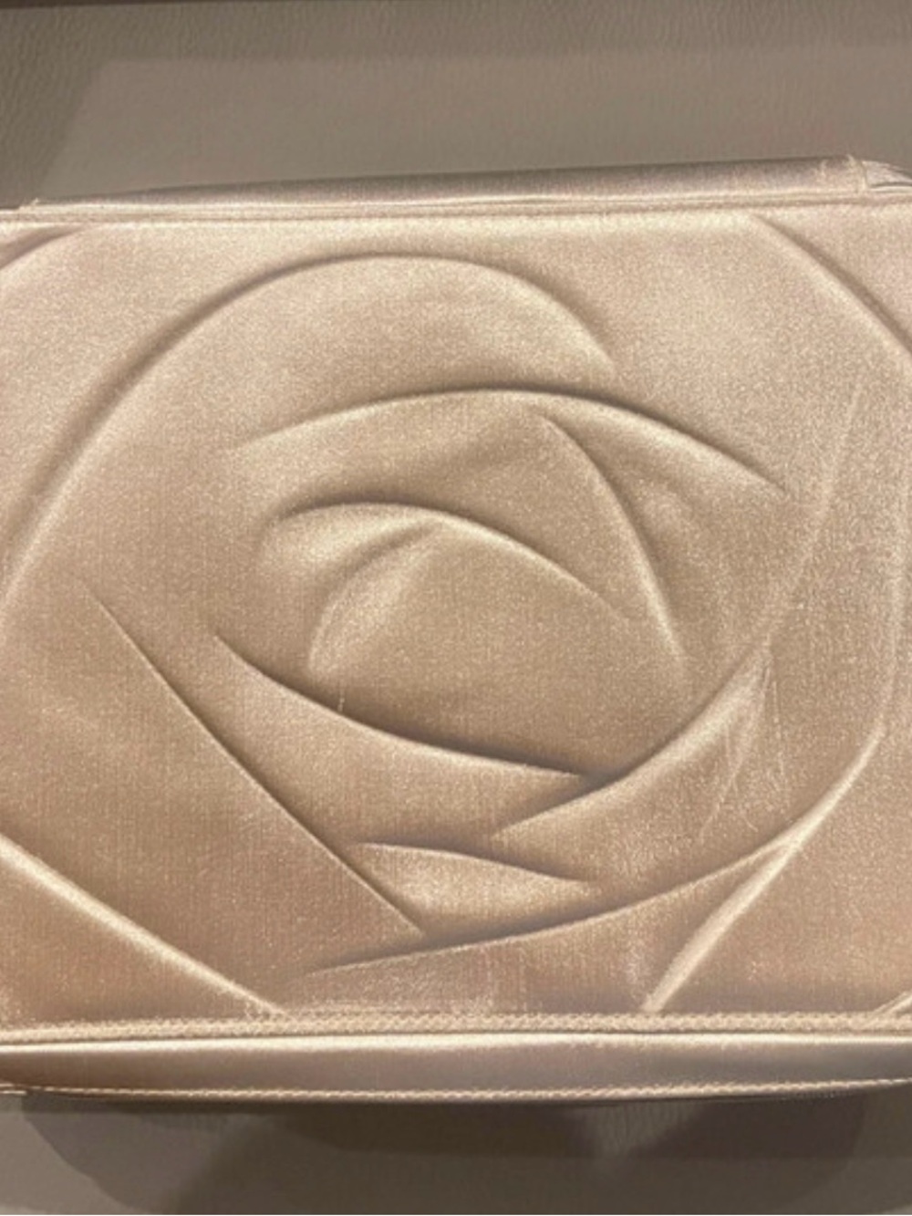 Lancôme Women's Rose-Embossed Bag in Champagne